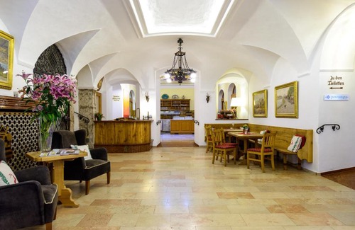 Bergheim Hotel | Pet-Friendly Retreat at Hotel-Gasthof Maria Plain - Rated 9/10