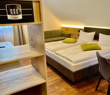 Fulda Hotel | Discover Hotel Gasthof Metzgerei Drei Linden - Pet Friendly Stay