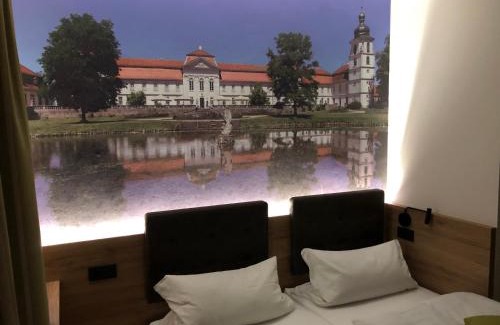 Fulda Hotel | Discover Hotel Gasthof Metzgerei Drei Linden - Pet Friendly Stay