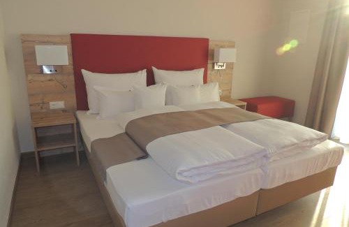 Leutershausen Hotel | Exceptional Hotel-Gasthof Neue Post with Family-Friendly Amenities