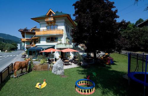 Fieberbrunn Hotel | Pet-Friendly Hotel Gasthof Obermair with Ocean View Amenities
