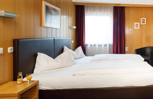 Pocking Hotel | Welcoming Hotel Gasthof Pockinger Hof with Family-Friendly Amenities