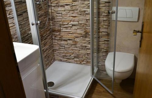 Markt Einersheim Hotel | Pet-Friendly Hotel-Gasthof Rotes Roß with Great Reviews