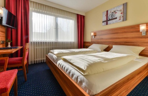 Heroldsberg Hotel | Pet-Friendly Retreat at Hotel-Gasthof Rotes Roß