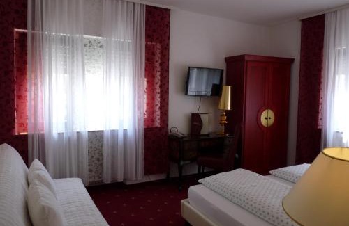 Kurpark Hotel | Pet-Friendly Hotel Geissler: Perfect for Family Getaways
