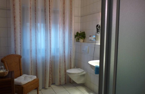 Kurpark Hotel | Discover Hotel Geissler: Family-Friendly and Spa Amenities