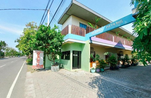 Nganjuk Hotel | Guest Rated 10/10 at Hotel Gerung 2 near Luwes Mall