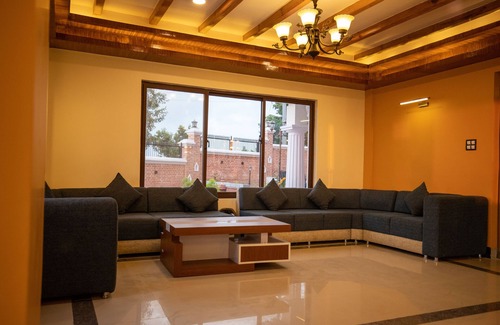 Bhaktapur Hotel | Discover Hotel Ghyampe Danda: Family-Friendly Retreat