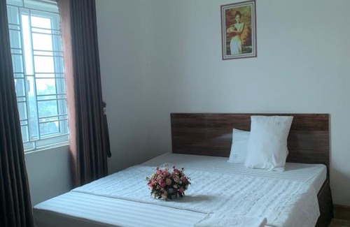 Ba Vi Bed & Breakfast | Family-Friendly Stay at Hotel Gia Bảo with Great Ratings