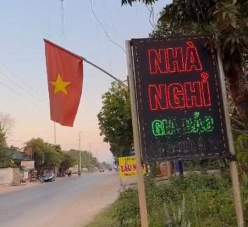 Ba Vi Bed & Breakfast | Family-Friendly Stay at Hotel Gia Bảo with Great Ratings