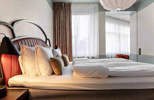 Solna Hotel | Discover Hotel Gio: 4-Star Stay with Spa and Breakfast