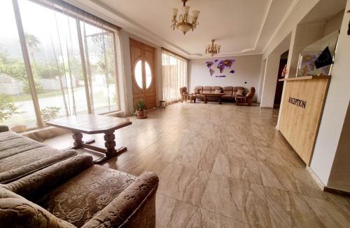 Tsqaltubo Hotel | Discover Hotel Giorgi: Pet-Friendly with Breakfast Included