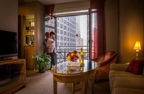 Rose Hill Hotel | Discover Hotel Giraffe: 4-Star Family-Friendly Escape
