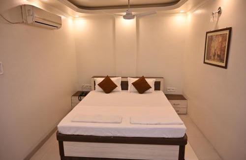 Malda Hotel | Comfortable Stay at Hotel Gitanjali with Child-Friendly Amenities
