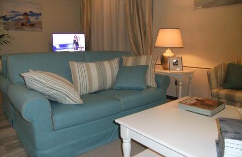 Cinquale Hotel | Pet-Friendly Hotel Giulio Cesare with Oceanfront Views