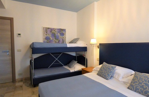 Cinquale Hotel | Experience Hotel Giulio Cesare: Spa, Breakfast & More!