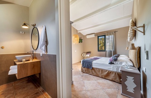Loiri Porto San Paolo Hotel | Discover Borgo di Campagna: Pool, Spa & Top-Rated Comfort