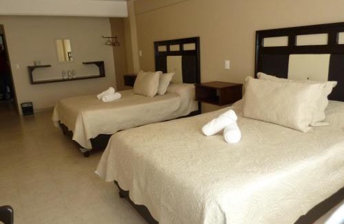 El Oro Hotel | Budget-Friendly Hotel Gold with Breakfast & Child Care