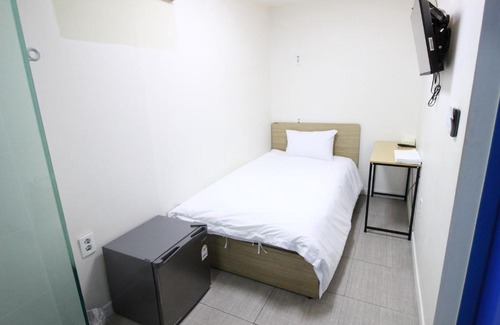 Jung-gu Hotel | Discover Comfort at Hotel Golden Park Myeongdong