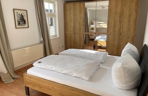 Goslar Old Town Hotel | Explore Hotel Goldene Krone: Family-Friendly with Pool