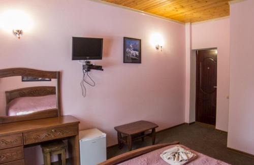 Baydaevo Hotel | Budget-Friendly Hotel Gorny Rodnik with Breakfast & Hot Tub
