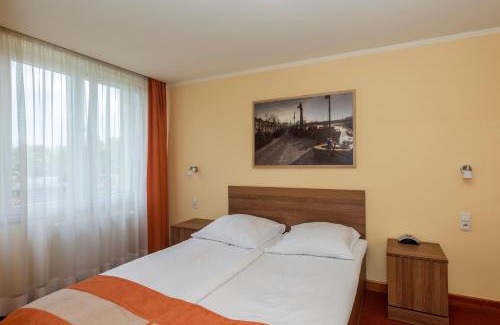 Gorzow Wielkopolski Hotel | Pet-Friendly Hotel Gorzów: Family Comfort & Convenience