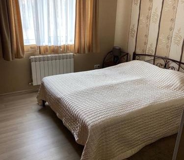 Bucha Hotel | Cozy Hotel Gostynnyi Dvir: Top-Rated with Breakfast & Hot Tub