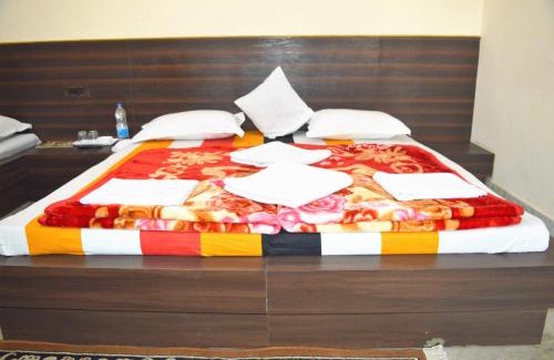 Fatehpur Sikri Hotel | Family-Friendly Retreat at Hotel Goverdhan Tourist Complex