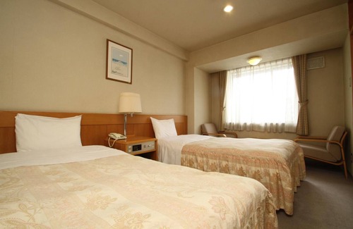 Akankohan Hotel | Discover Hotel Gozensui: Family-Friendly with Hot Tub