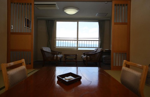 Akankohan Hotel | Discover Hotel Gozensui: Family-Friendly with Hot Tub