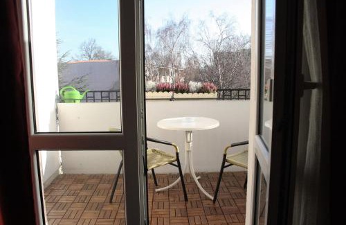 Mitte Hotel | Budget-Friendly Hotel Graf Pückler - Pet & Child Friendly