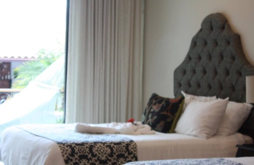 Santiago Hotel | Discover Comfort at Hotel Gran David with Pool and Spa