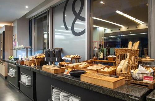 Beiro Hotel | Relax at Hotel Granada: 4-Star Stay with Pool & Pets Welcome