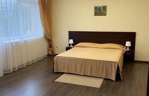 Lazarevskoye Hotel | Discover Hotel Grand Elite: Ocean View & Private Beach