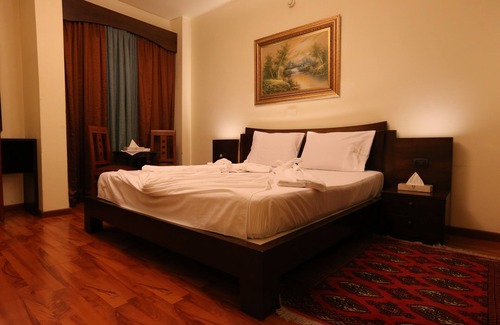 Zouk Mosbeh Hotel | Explore Hotel Grand Gabriel: 4-Star Comfort & Family Friendly