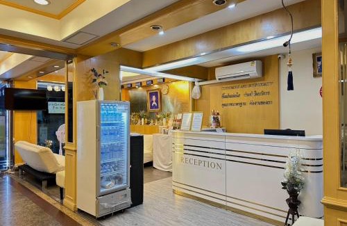 Ramkhamhaeng Hotel | Delightful Grand Mandarin Residence with Breakfast Included