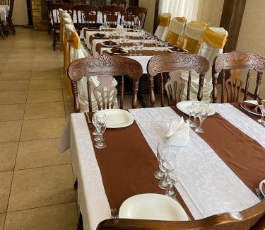 Pisochyn Hotel | Discover Comfort at Hotel Grant: Pool, Hot Tub & Breakfast