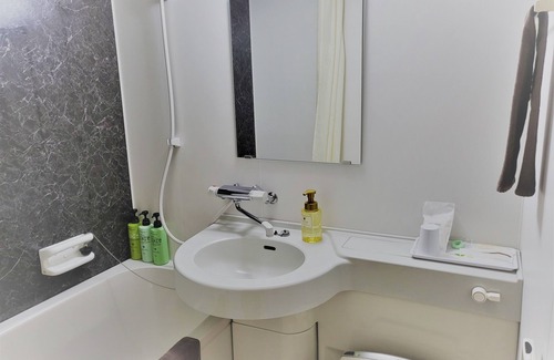 Takachiho House | Discover Comfort at Hotel Grateful Takachiho with Hot Tub