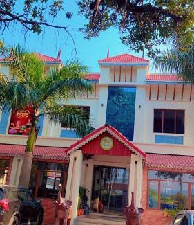 Ellora Hotel | Comfortable Stay at Hotel Great Annapurna with Kitchen