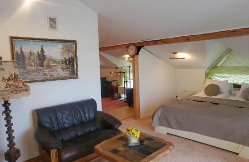 Panevezys county Hotel | Cozy Hotel Green Smiltynė: Pet-Friendly with Beach Access