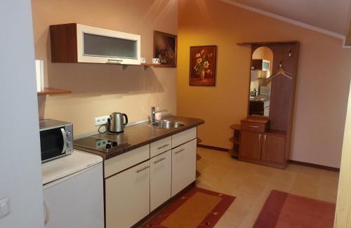 Panevezys county Hotel | Cozy Hotel Green Smiltynė: Pet-Friendly with Beach Access