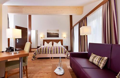 Marktoberdorf Hotel | Discover Hotel Greinwald: Pet-Friendly Retreat with Spa