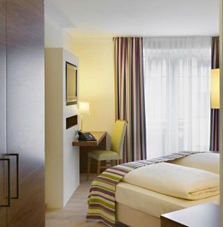 Marktoberdorf Hotel | Discover Hotel Greinwald: Pet-Friendly Retreat with Spa
