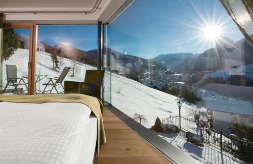 Ortisei Hotel | Experience Hotel Grien: Oceanfront Bliss & Spa Retreat