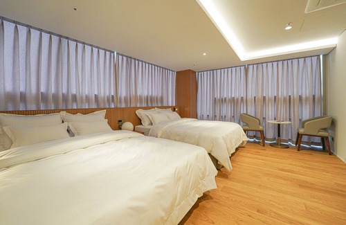 Jung-gu Hotel | Explore Hotel Ground27: Eco-Friendly & Family Friendly Stays