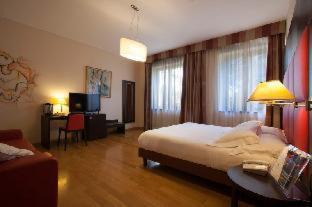 Catanzaro Hotel | Relax at Hotel Guglielmo: 4-Star Retreat with Spa & Pool