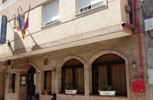 Mazarron Hotel | Oceanfront Bliss at Hotel Guillermo II with Family-Friendly Perks