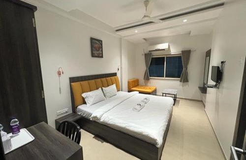 Parbhani Hotel | Budget-Friendly Hotel Gulmohar: Ideal for Families