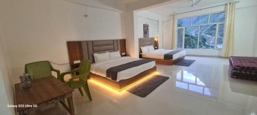 Gobind Dham Hotel | Hotel Gurudeva, Govindghat