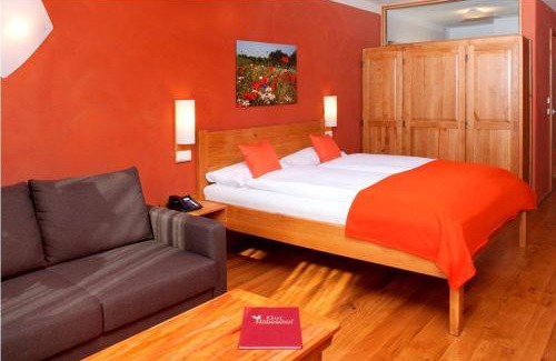 Gruendau Hotel | Discover Hotel Gut Hühnerhof: Family-Friendly Retreat
